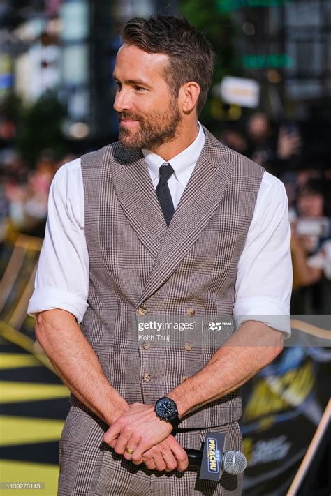 celebrities wearing omega speedmaster